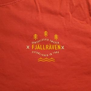 Red t-shirt, New with tags, Fjallraven